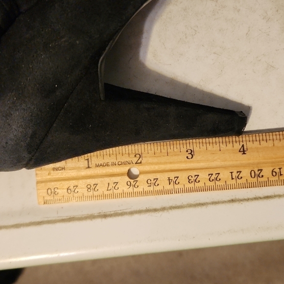 Me Too Black Heels Size 8 Leather Uppers Suade Feel Shoes Womens - Picture 11 of 12